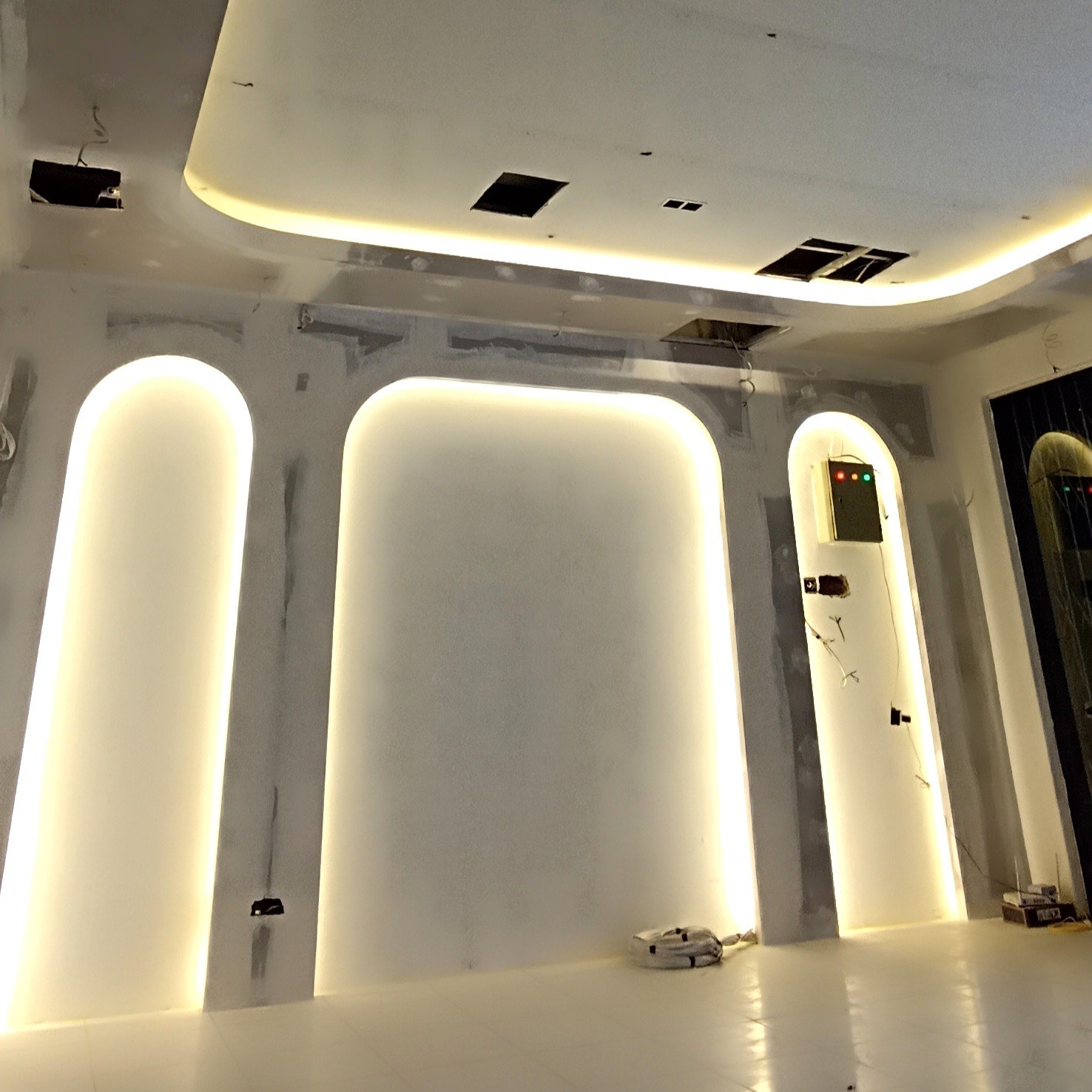 sekat dinding partisi dari papan gypsum