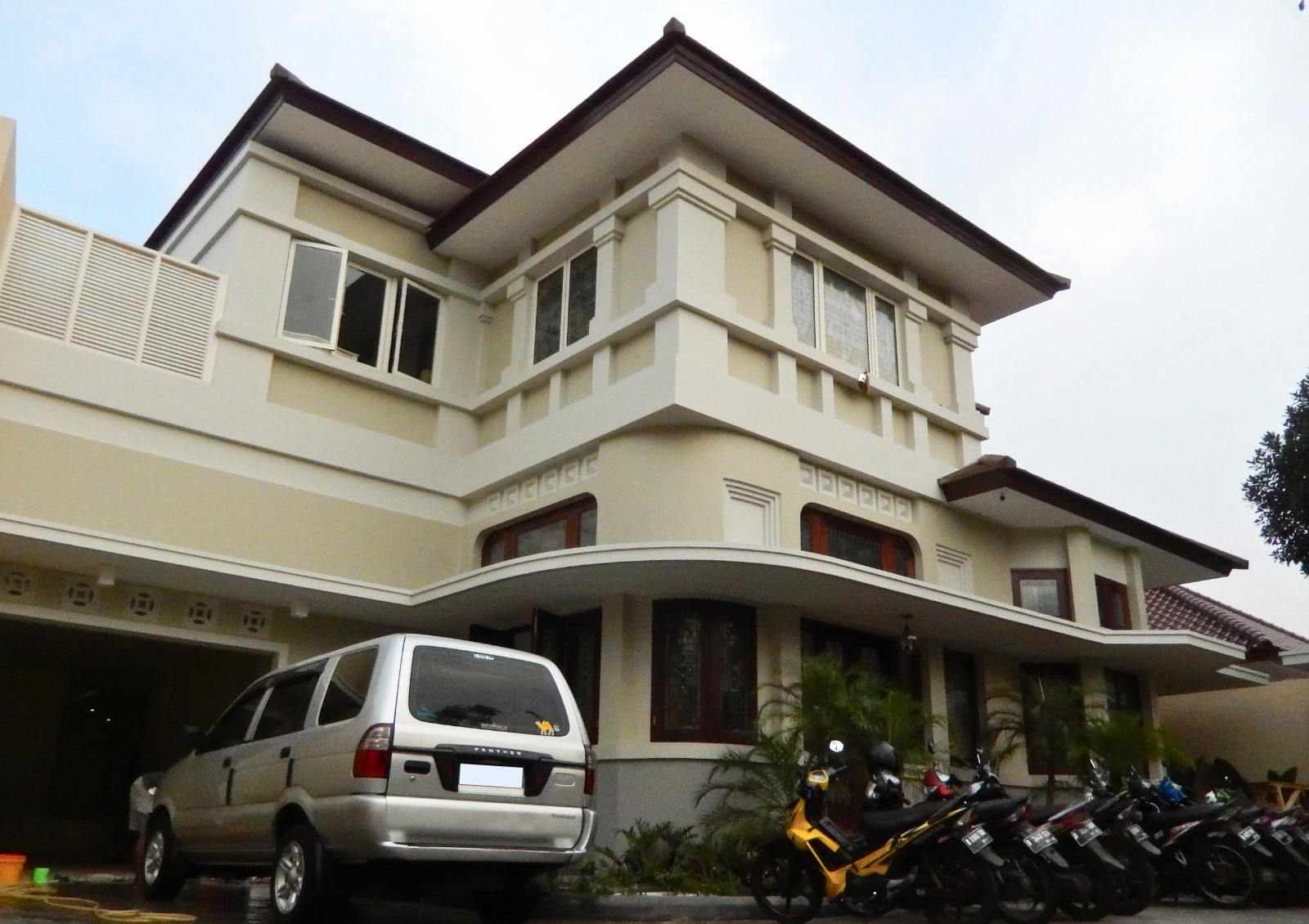 plafon gypsum tampak depan